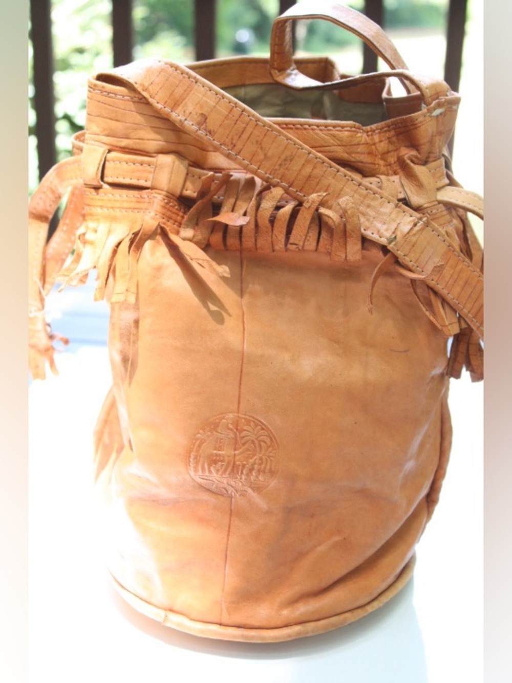 Vintage Moroccan leather bucket bag - Picture 3 of 11